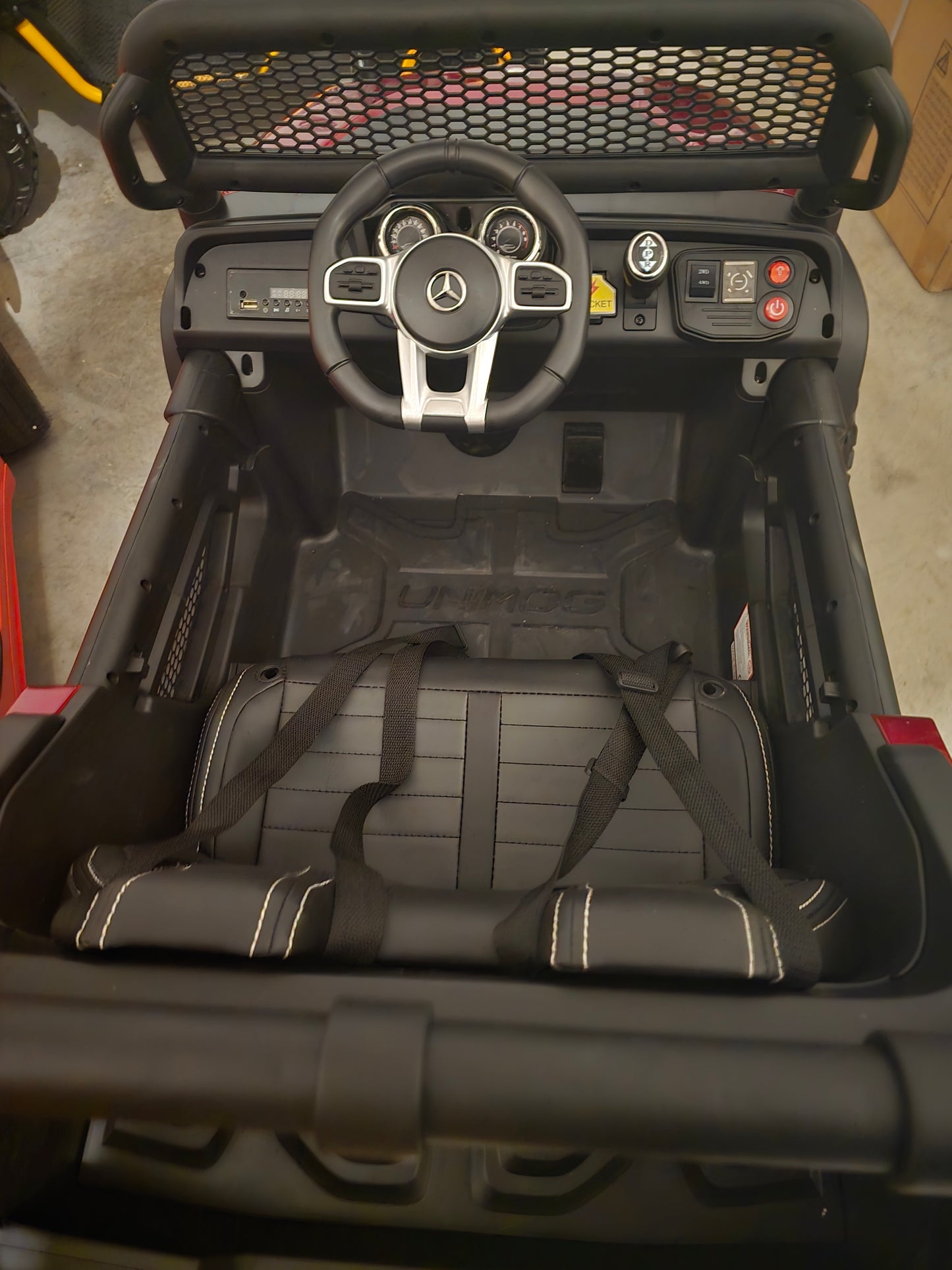 Mercedes Benz UNIMOG | 4x4 2 Seater| Battery Car for Kids | Baby Cars